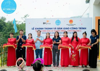 GIEO CHỮ, GIEO HY VỌNG: QUỸ TRĂNG XANH TRAO TẶNG ĐIỂM TRƯỜNG BẢN KHẺ 2, TUYÊN QUANG