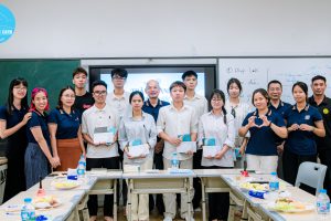 QUỸ TRĂNG XANH CHÚC MỪNG TÂN SINH VIÊN ĐẠI HỌC NĂM HỌC 2026 – 2027