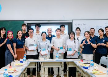 QUỸ TRĂNG XANH CHÚC MỪNG TÂN SINH VIÊN ĐẠI HỌC NĂM HỌC 2026 – 2027